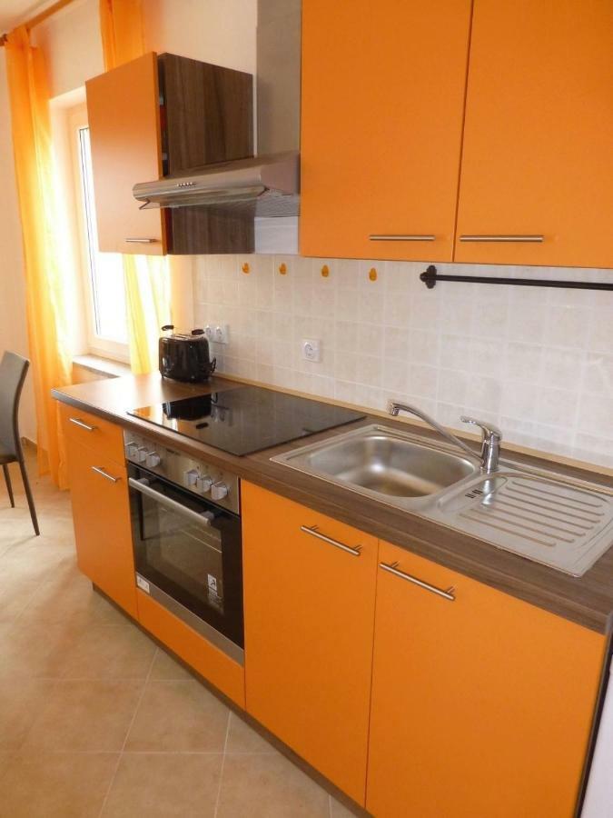 Apartments Kvesic Šilo Esterno foto